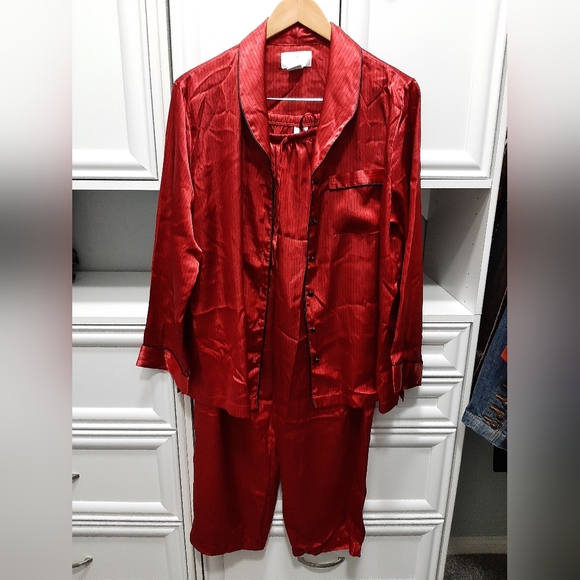 Intimate Apparel - Picture 3 of 12